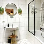 Stilvolle 3-zimmer-wohnung Fuer Business Und Family Bis 6 Personen