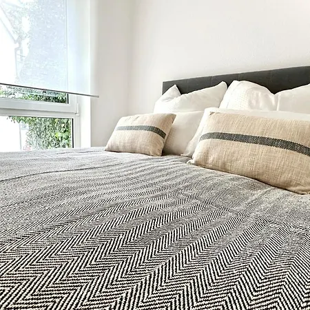 شقة Stilvolle 3-zimmer-wohnung Fuer Business Und Family Bis 6 Personen شيندلفينجن