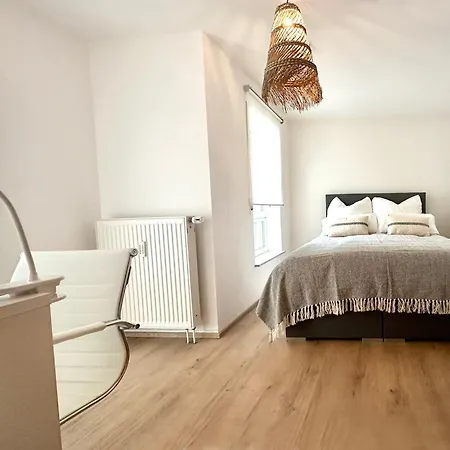 شقة Stilvolle 3-zimmer-wohnung Fuer Business Und Family Bis 6 Personen شيندلفينجن